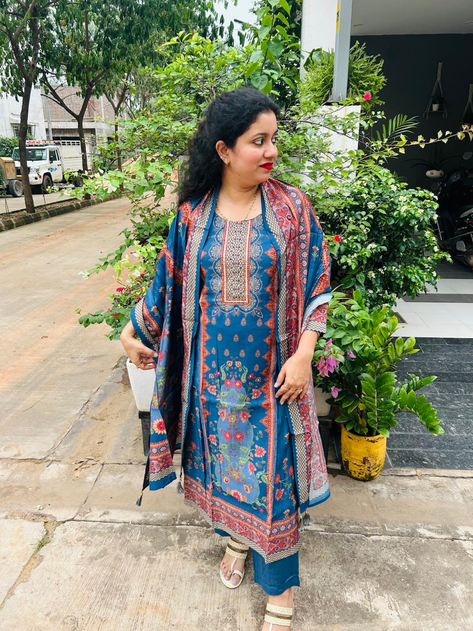 Blue Kurta Suit Set, with printed Duppatta