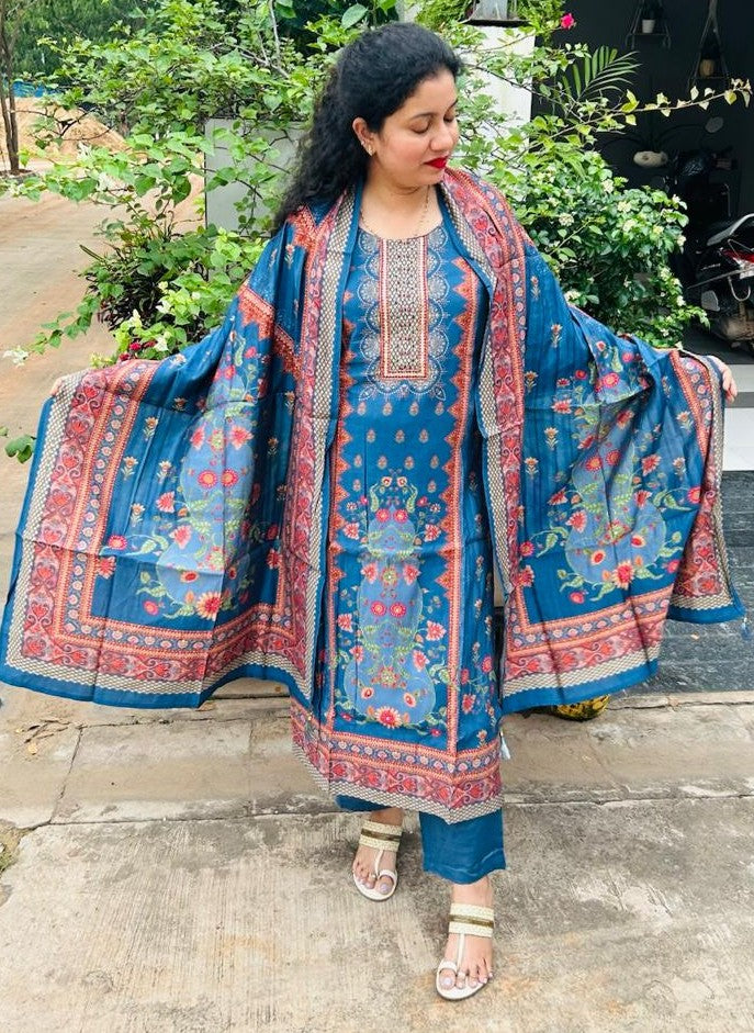 Blue Kurta Suit Set, with printed Duppatta