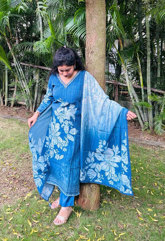 Blue Kurta Suit Set with Printed Duppatta